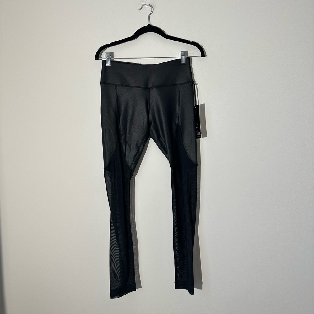 NWT 90 degree by reflex “prove them wrong” black leggings size S